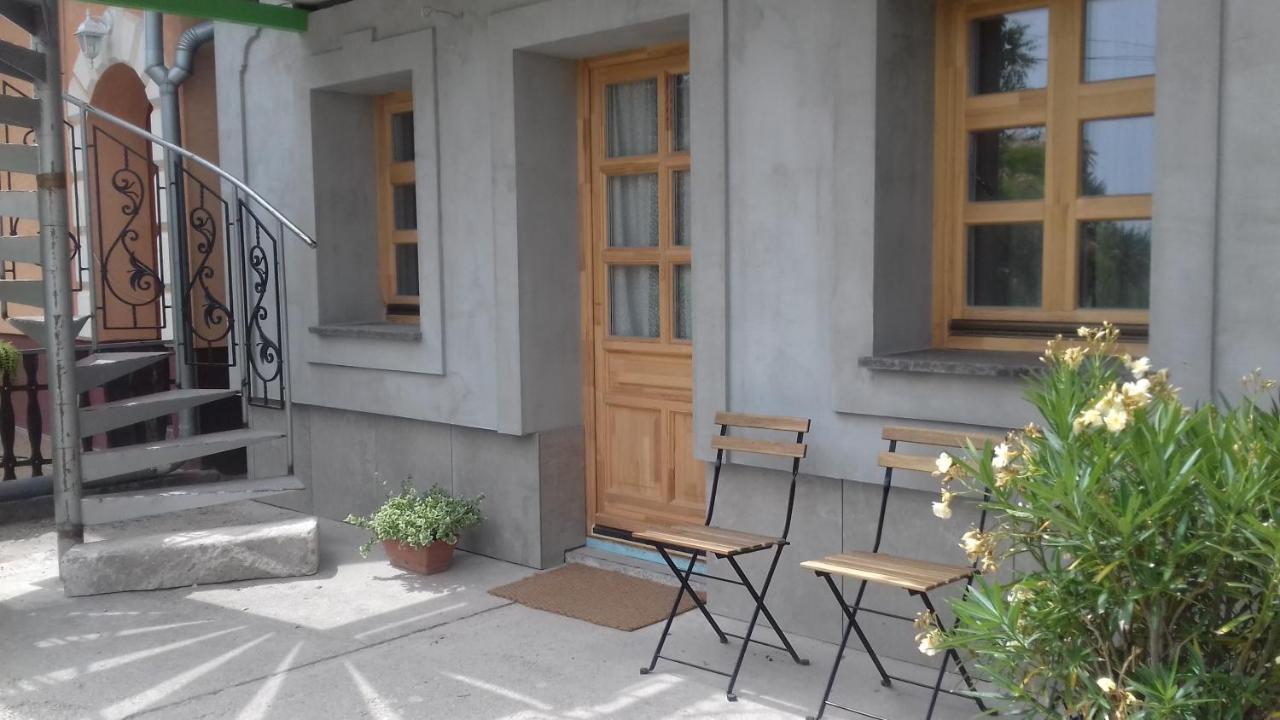 Vila Vagabund Vendeghaz Etyek Exteriér fotografie