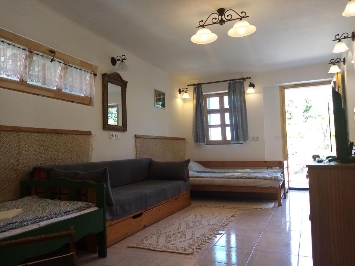 Vila Vagabund Vendeghaz Etyek Exteriér fotografie