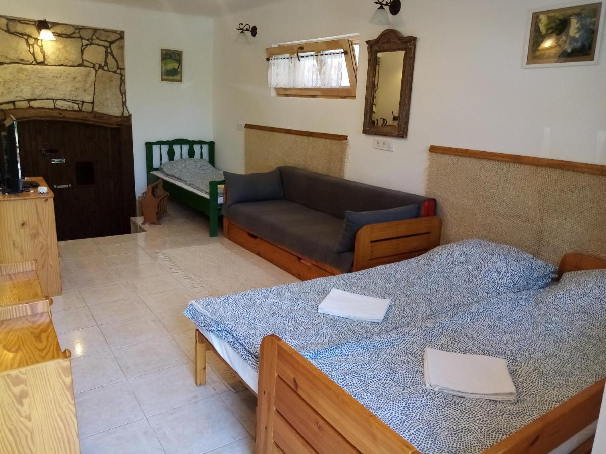 Vila Vagabund Vendeghaz Etyek Exteriér fotografie